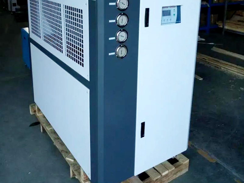 6kw风冷冷水机散热量多高